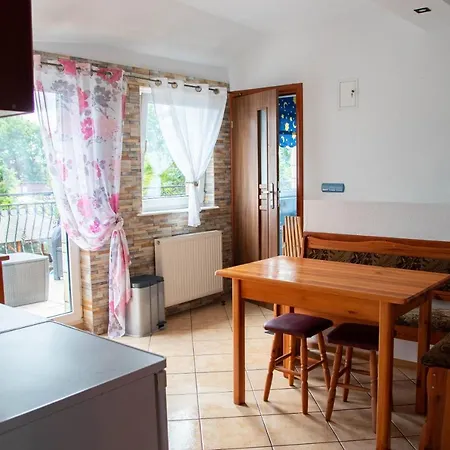 Goscinne Irena ゲストハウス Karwienskie Bloto Drugie